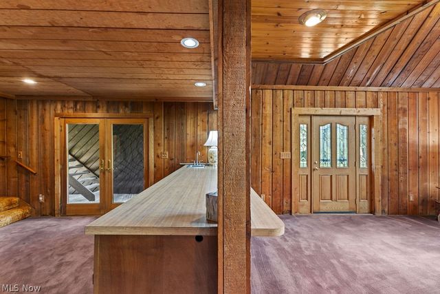 7734 Seasons Road, Kent, OH 44240