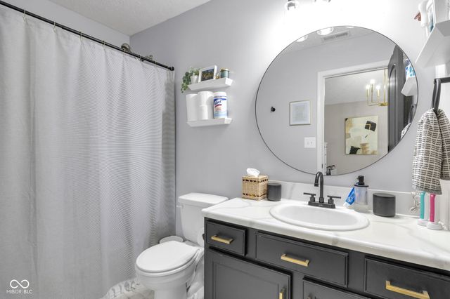 3711 White Cliff Way, Whitestown, IN 46075