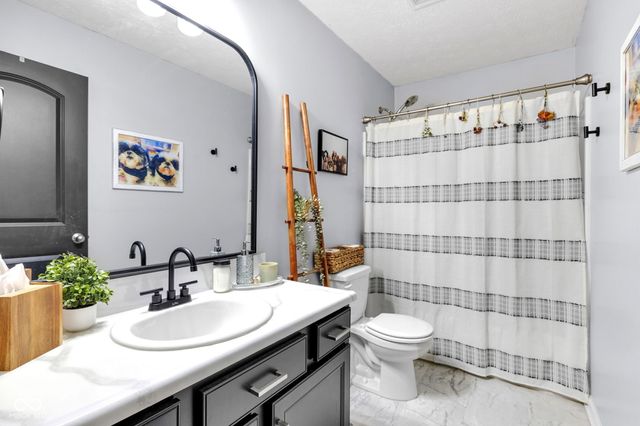 3711 White Cliff Way, Whitestown, IN 46075