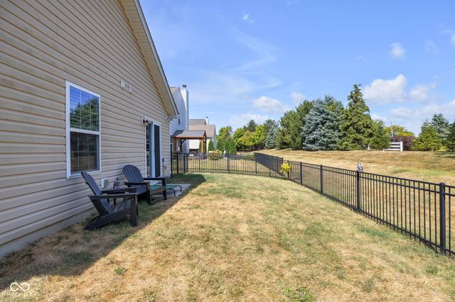 3711 White Cliff Way, Whitestown, IN 46075