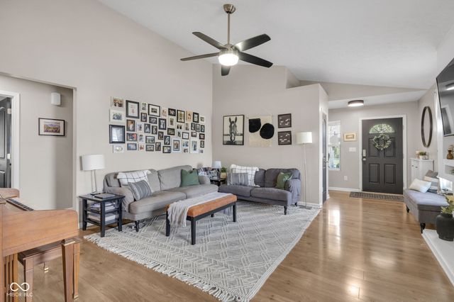 3711 White Cliff Way, Whitestown, IN 46075