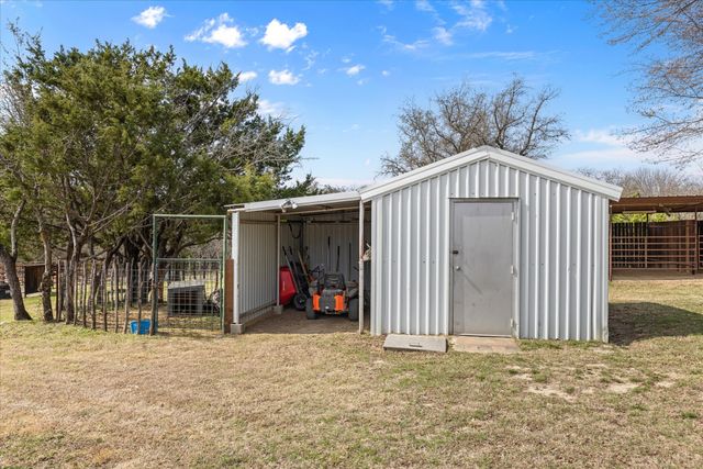 299 Private Road 1526, Lipan, TX 76462