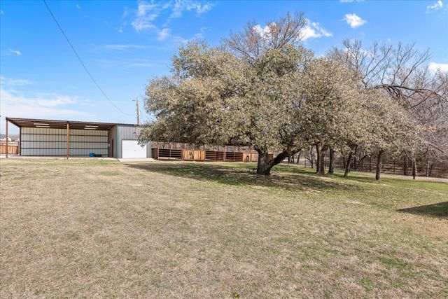 299 Private Road 1526, Lipan, TX 76462