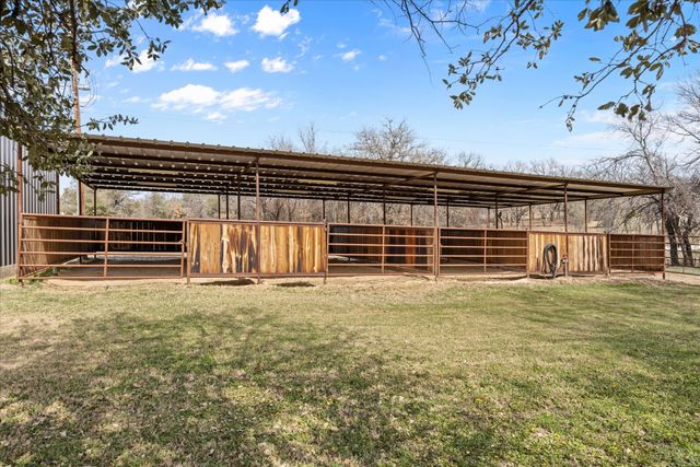 299 Private Road 1526, Lipan, TX 76462