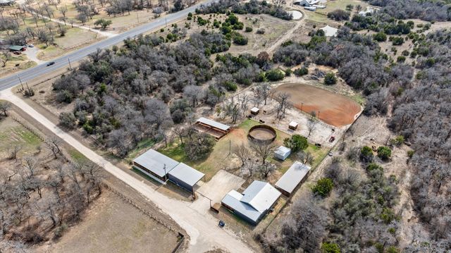 299 Private Road 1526, Lipan, TX 76462