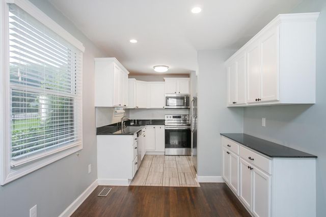 1005 Malquin Dr, Nashville, TN 37216