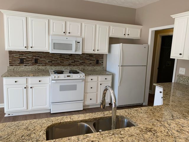 1455 Longleaf Drive E, Pinehurst, NC 28374