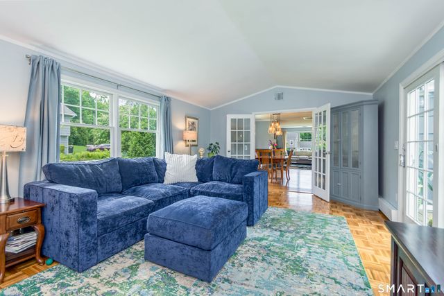 11 Crestwood Drive, Easton, CT 06612
