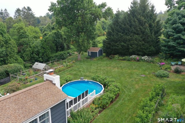 11 Crestwood Drive, Easton, CT 06612