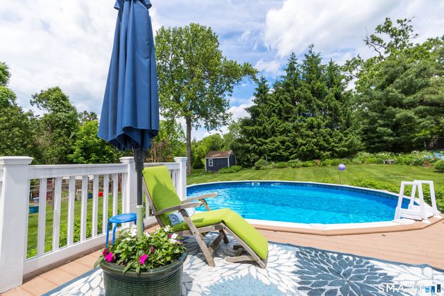 11 Crestwood Drive, Easton, CT 06612
