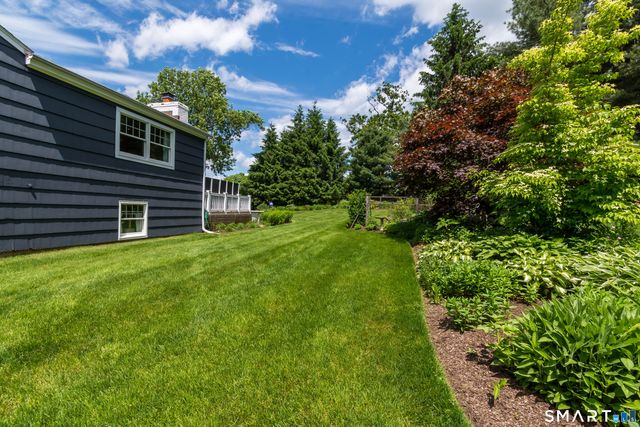 11 Crestwood Drive, Easton, CT 06612