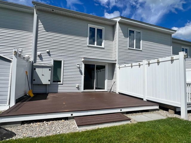 10 Kyle Drive, Newport, NH 03773