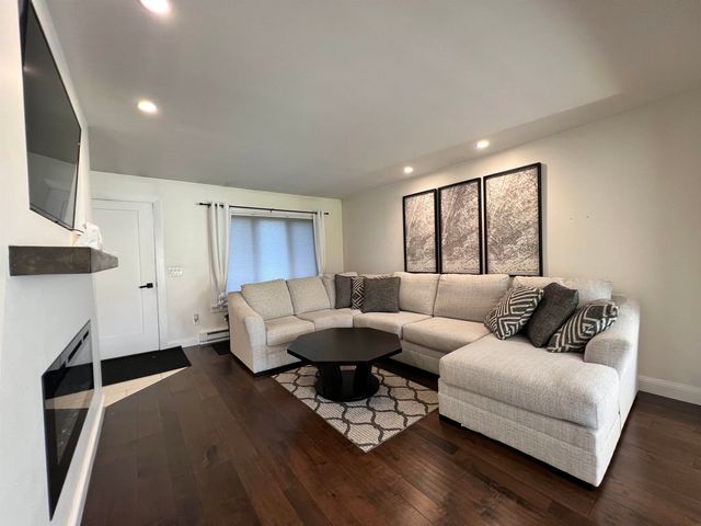 10 Kyle Drive, Newport, NH 03773