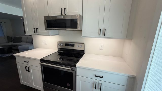10 Kyle Drive, Newport, NH 03773