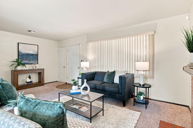 402 W Mayfair Ave, Stockton, CA 95207
