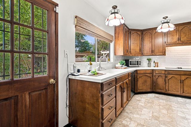 402 W Mayfair Ave, Stockton, CA 95207