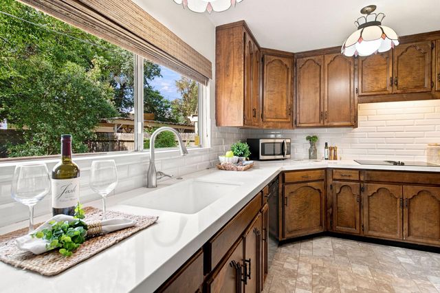 402 W Mayfair Ave, Stockton, CA 95207