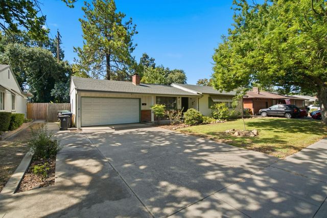 402 W Mayfair Ave, Stockton, CA 95207