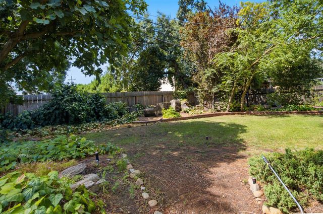 402 W Mayfair Ave, Stockton, CA 95207