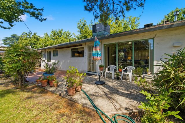 402 W Mayfair Ave, Stockton, CA 95207