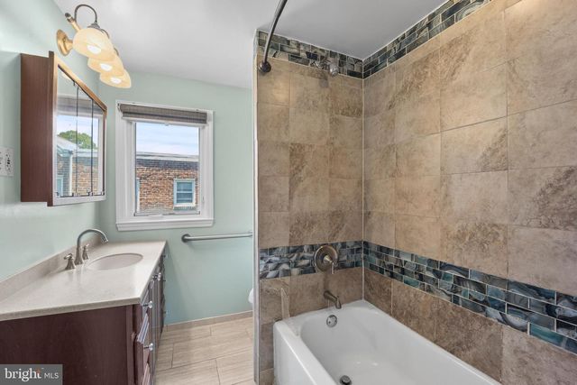 816 LAUREL RD, Yeadon, PA 19050