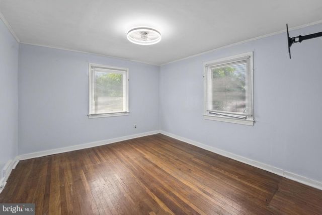 816 LAUREL RD, Yeadon, PA 19050