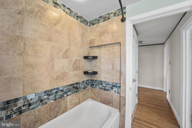 816 LAUREL RD, Yeadon, PA 19050