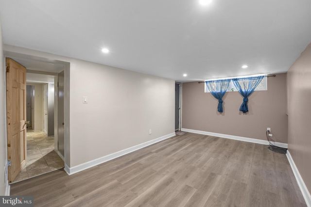 816 LAUREL RD, Yeadon, PA 19050