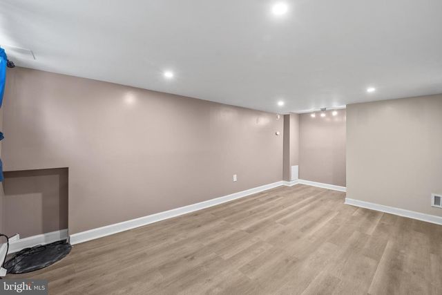 816 LAUREL RD, Yeadon, PA 19050