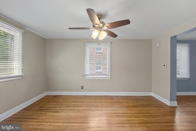 816 LAUREL RD, Yeadon, PA 19050