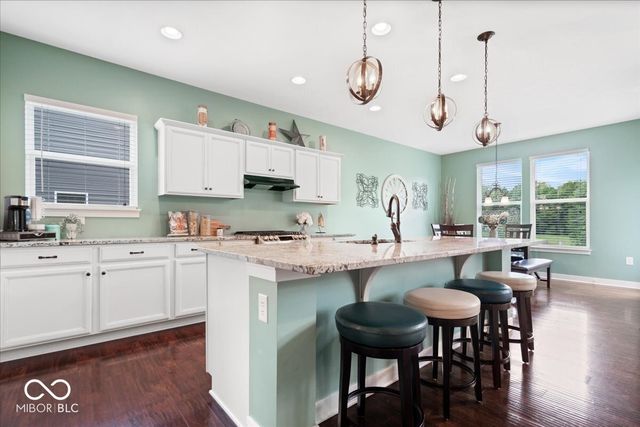 15982 Oakhurst Lane, Fishers, IN 46040