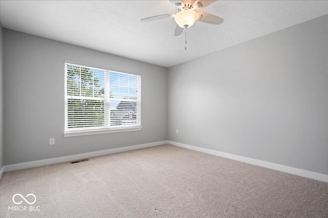 15982 Oakhurst Lane, Fishers, IN 46040
