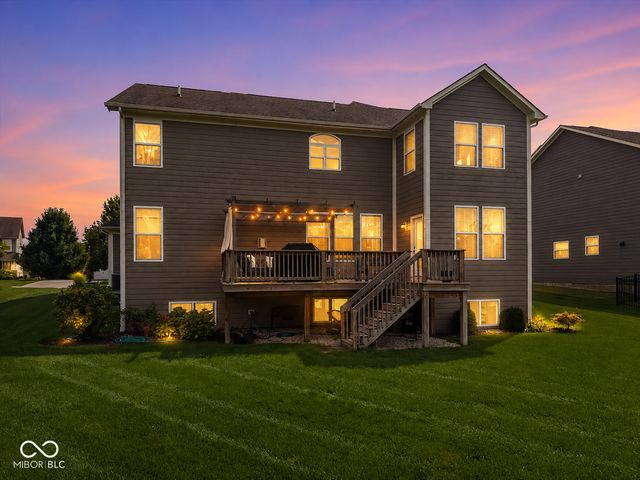15982 Oakhurst Lane, Fishers, IN 46040