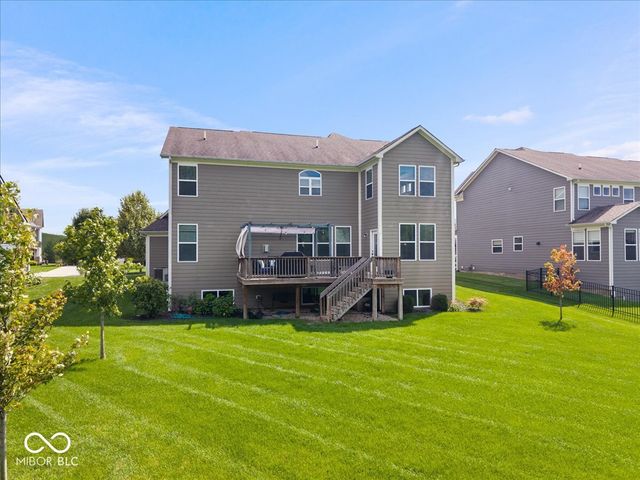 15982 Oakhurst Lane, Fishers, IN 46040