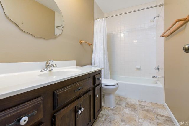 51950 Chicory Lane, Granger, IN 46530