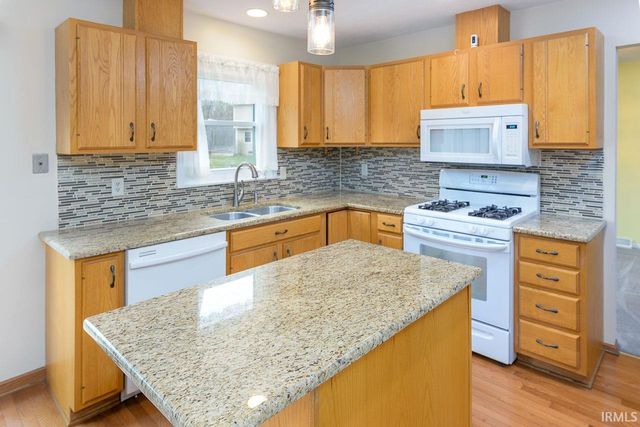 51950 Chicory Lane, Granger, IN 46530