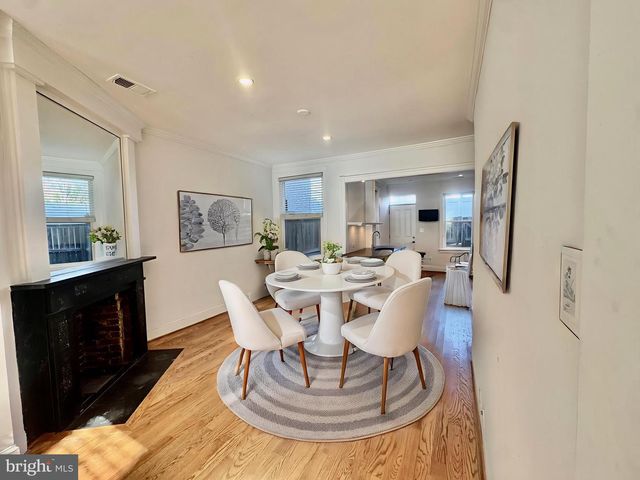 769 KENYON ST NW, Washington, DC 20010