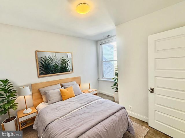 769 KENYON ST NW, Washington, DC 20010