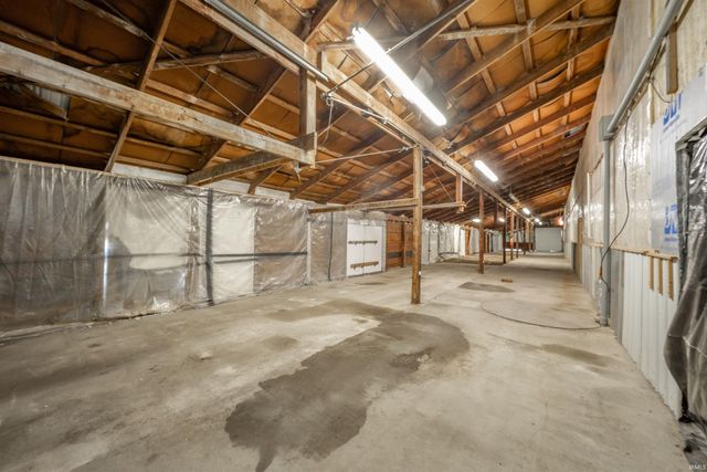 9001 S County Road 700 W, Daleville, IN 47334