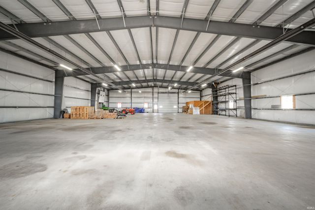 9001 S County Road 700 W, Daleville, IN 47334