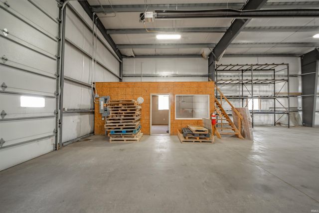 9001 S County Road 700 W, Daleville, IN 47334