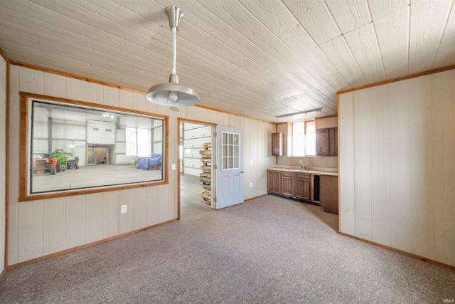 9001 S County Road 700 W, Daleville, IN 47334
