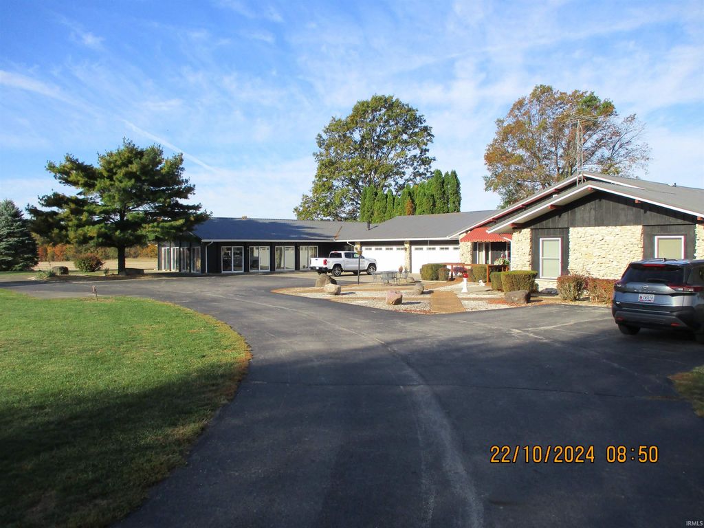9001 S County Road 700 W, Daleville, IN 47334
