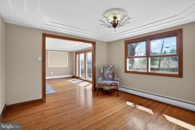 902 SURREY DR, Blue Bell, PA 19422