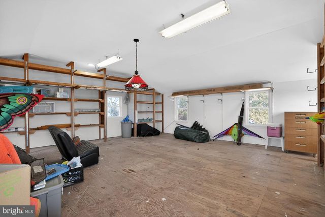 902 SURREY DR, Blue Bell, PA 19422