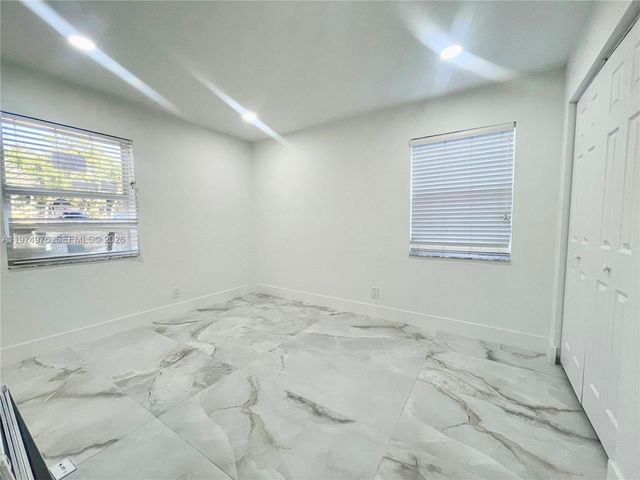 1649 NE 8th Ave, Fort Lauderdale, FL 33305