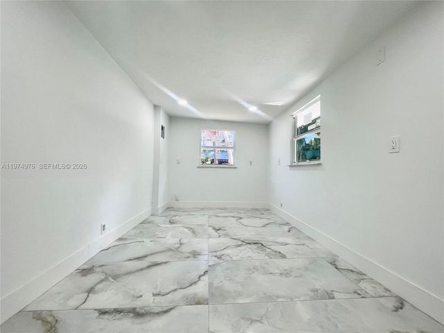 1649 NE 8th Ave, Fort Lauderdale, FL 33305
