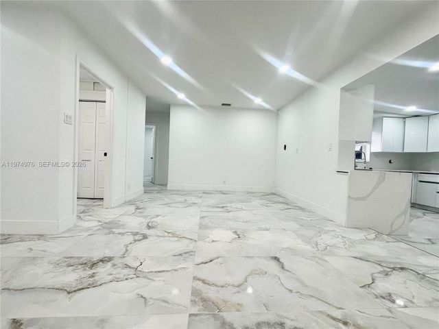 1649 NE 8th Ave, Fort Lauderdale, FL 33305