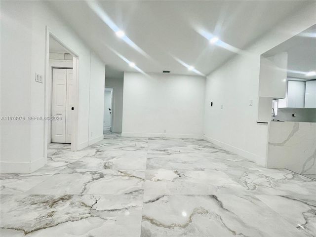 1649 NE 8th Ave, Fort Lauderdale, FL 33305