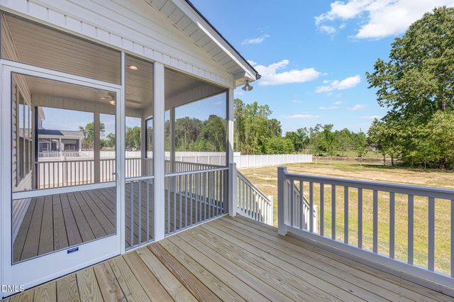 303 Freedom Rdg Drive, Smithfield, NC 27577